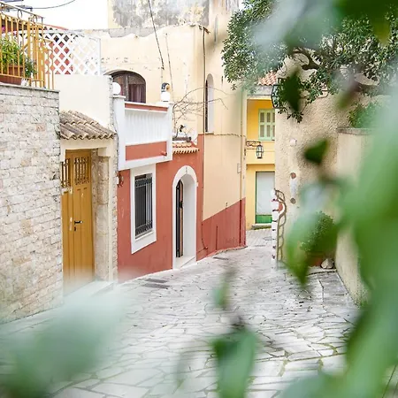 Pezoulia Traditional Maisonette In Apartment *