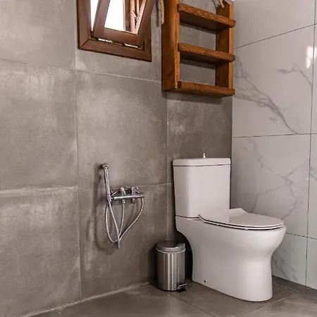 Pezoulia Traditional Maisonette In *